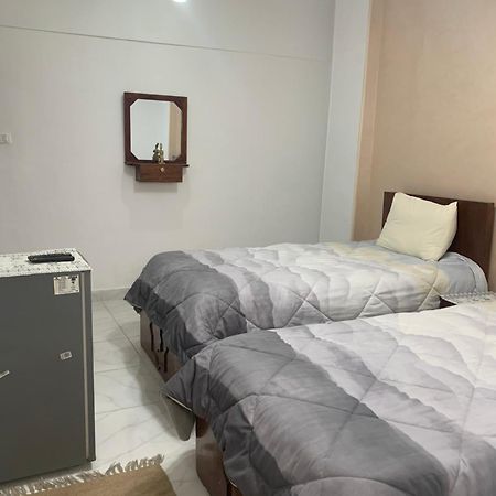 Pyramids Home Guest House Kafret el-Gabal المظهر الخارجي الصورة